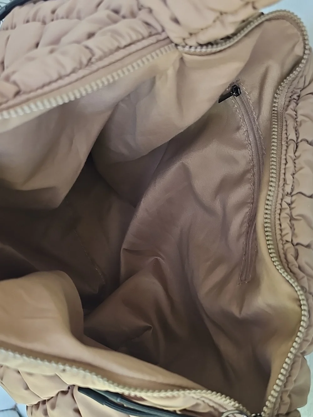 Quilted Padded Hobo Bag in Taupe